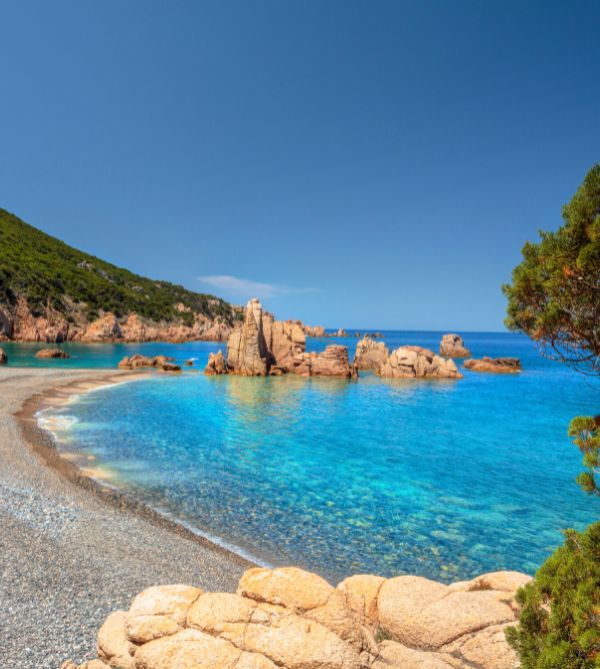 Three Slow-Paced trails to explore the Costa Rossa on foot